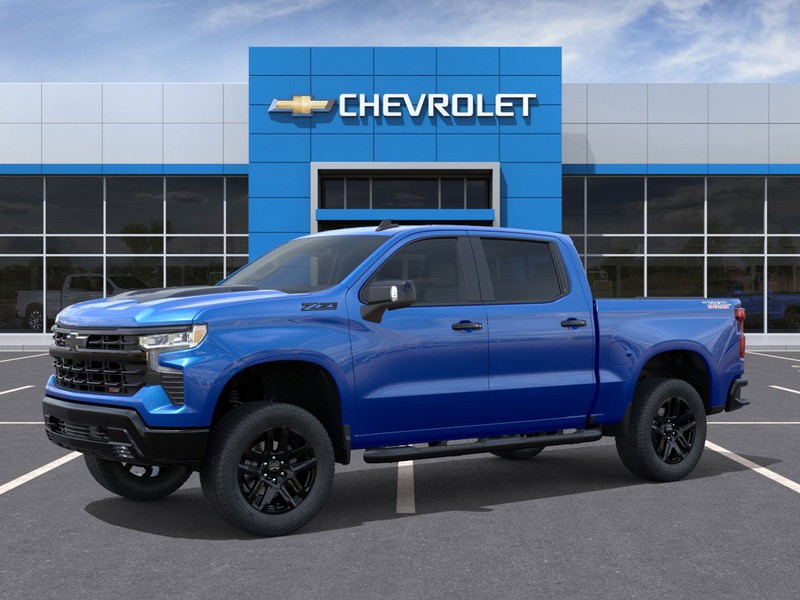 Chevrolet Silverado 1500 Vehicle Full-screen Gallery Image 2