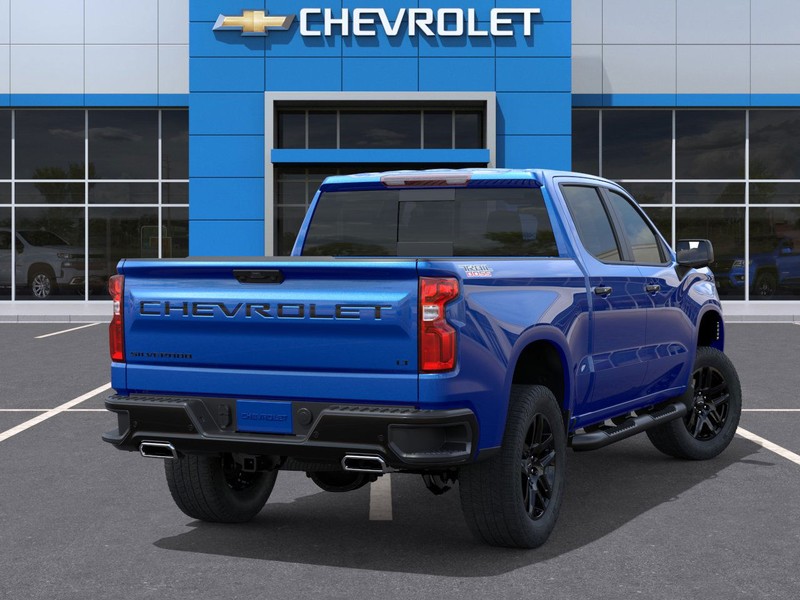 Chevrolet Silverado 1500 Vehicle Full-screen Gallery Image 4