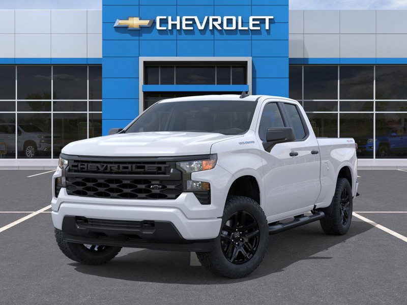 Chevrolet Silverado 1500 Vehicle Full-screen Gallery Image 6