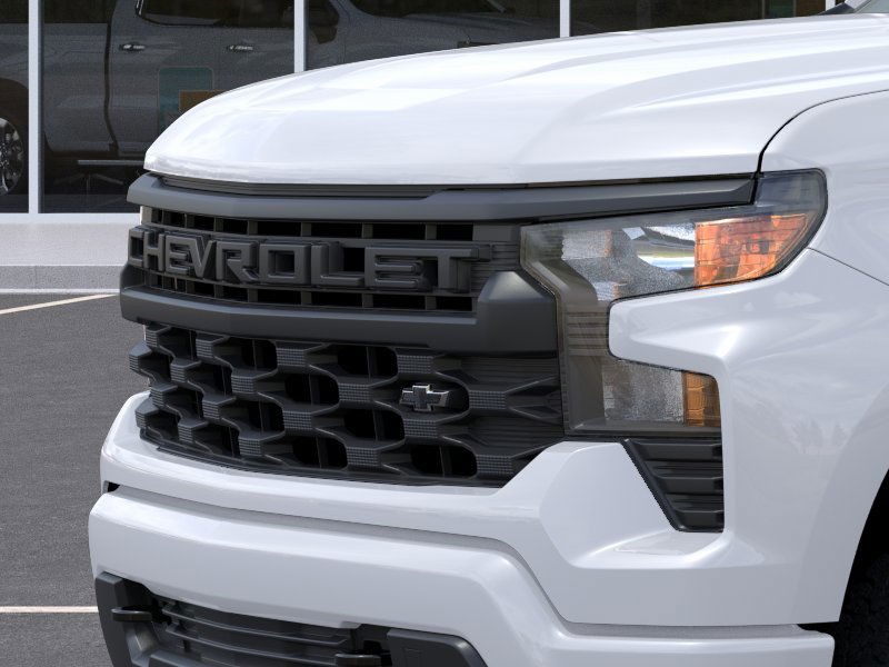 Chevrolet Silverado 1500 Vehicle Full-screen Gallery Image 13