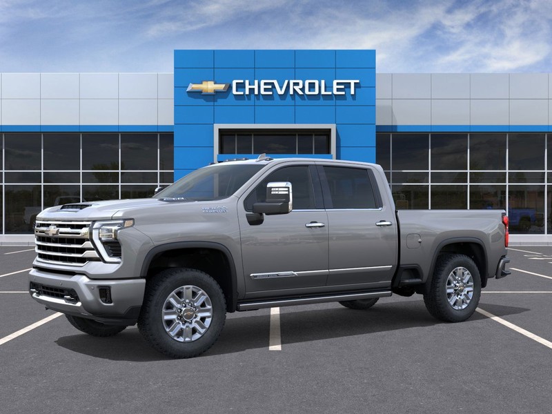 Chevrolet Silverado 2500HD Vehicle Full-screen Gallery Image 2