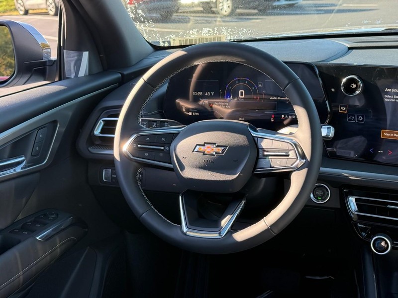 Chevrolet Traverse Vehicle Full-screen Gallery Image 8