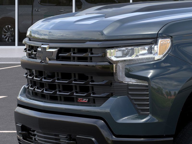 Chevrolet Silverado 1500 Vehicle Full-screen Gallery Image 13