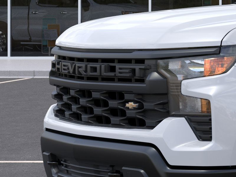 Chevrolet Silverado 1500 Vehicle Full-screen Gallery Image 13