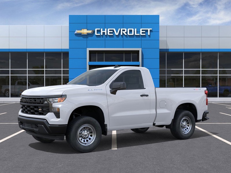 Chevrolet Silverado 1500 Vehicle Full-screen Gallery Image 2