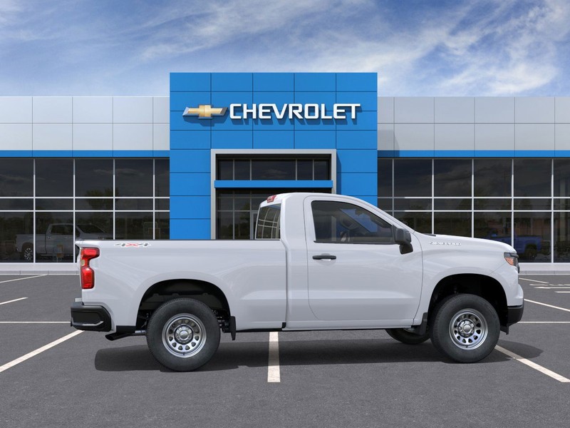 Chevrolet Silverado 1500 Vehicle Full-screen Gallery Image 5