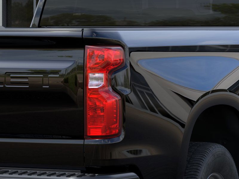 Chevrolet Silverado 1500 Vehicle Full-screen Gallery Image 11