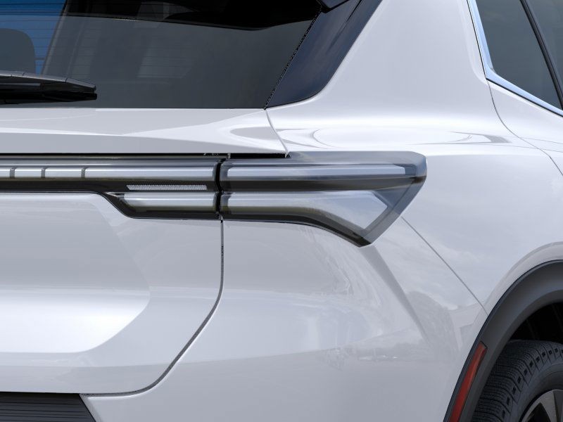 Chevrolet Equinox EV Vehicle Full-screen Gallery Image 11