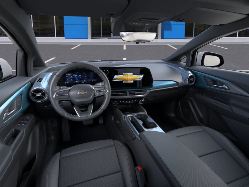 Chevrolet Equinox EV Vehicle Full-screen Gallery Image 15