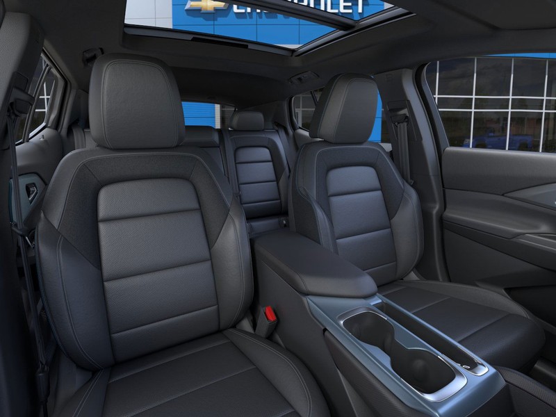 Chevrolet Equinox EV Vehicle Full-screen Gallery Image 16