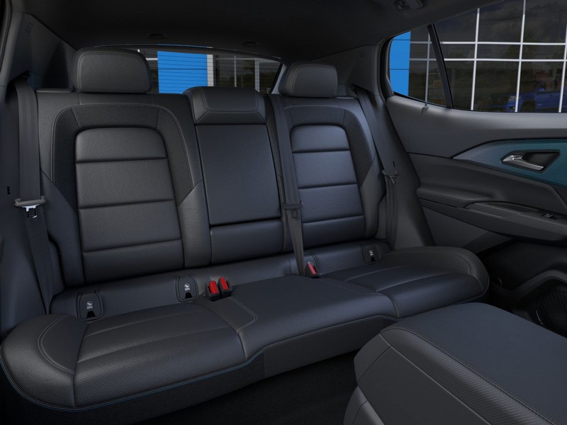 Chevrolet Equinox EV Vehicle Full-screen Gallery Image 17