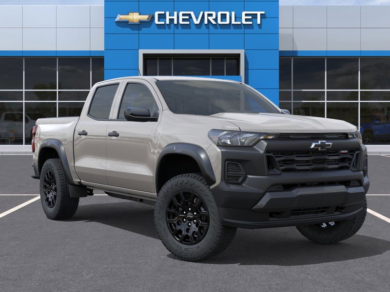 Chevrolet Colorado Vehicle Full-screen Gallery Image 7