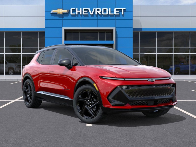 Chevrolet Equinox EV Vehicle Full-screen Gallery Image 7