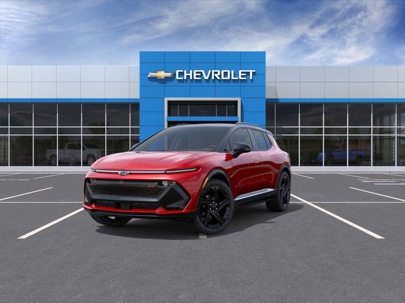 Chevrolet Equinox EV Vehicle Full-screen Gallery Image 8