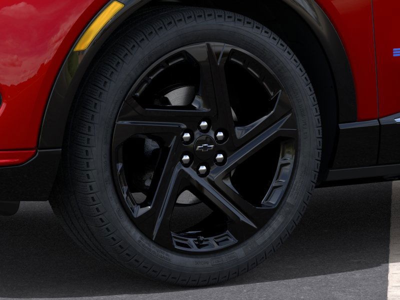 Chevrolet Equinox EV Vehicle Full-screen Gallery Image 9