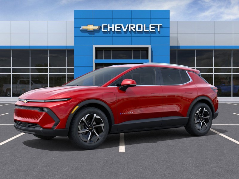 Chevrolet Equinox EV Vehicle Full-screen Gallery Image 2