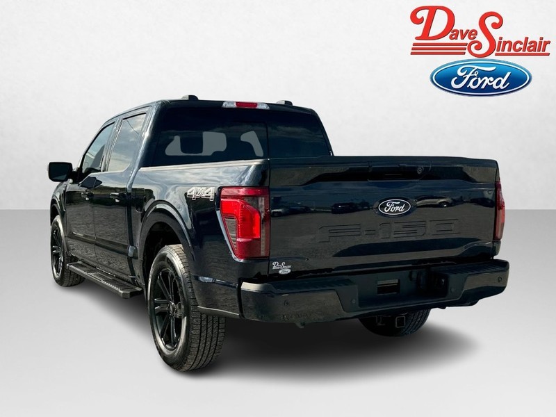 Ford F-150 Vehicle Full-screen Gallery Image 09