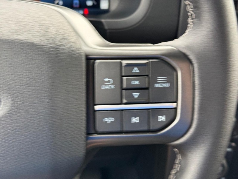 Ford F-150 Vehicle Full-screen Gallery Image 22