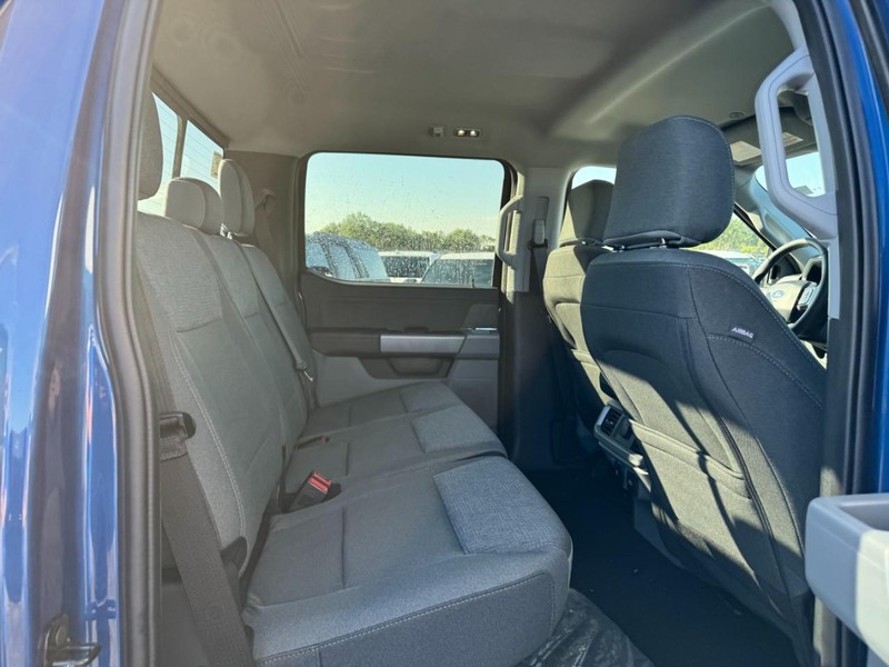 Ford F-150 Vehicle Full-screen Gallery Image 13