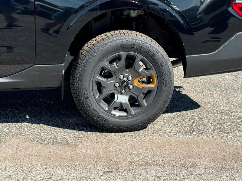 Ford Maverick Vehicle Full-screen Gallery Image 11
