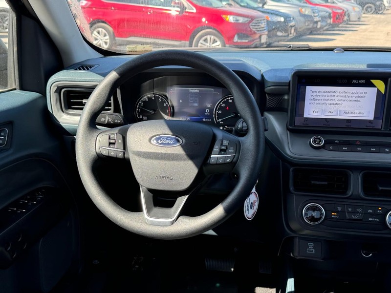 Ford Maverick Vehicle Full-screen Gallery Image 15