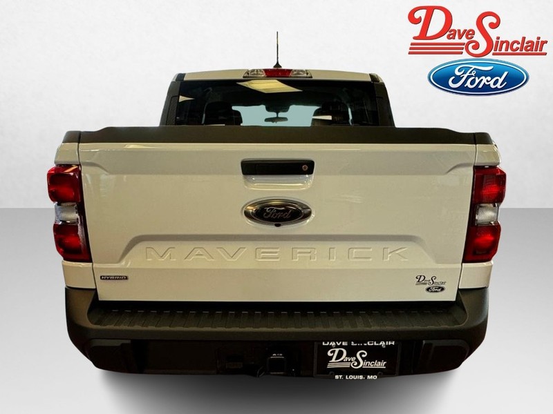 Ford Maverick Vehicle Full-screen Gallery Image 08