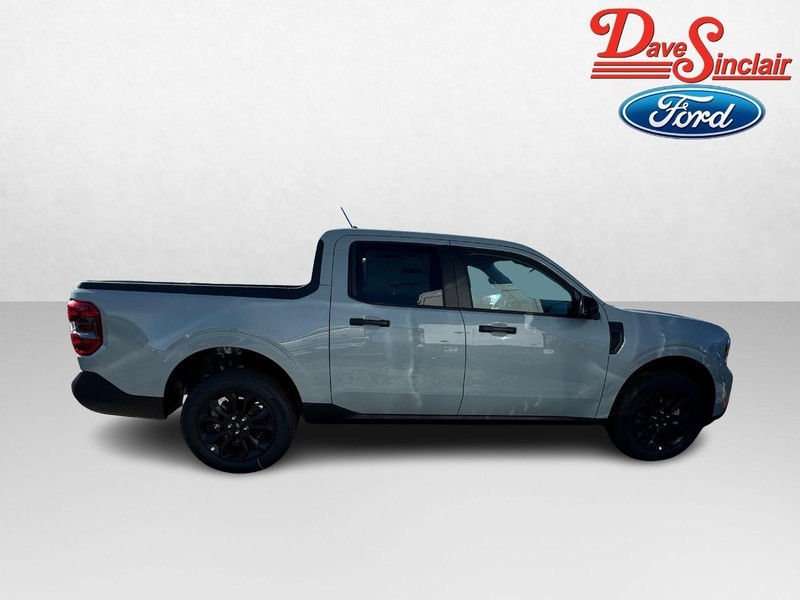 Ford Maverick Vehicle Full-screen Gallery Image 05