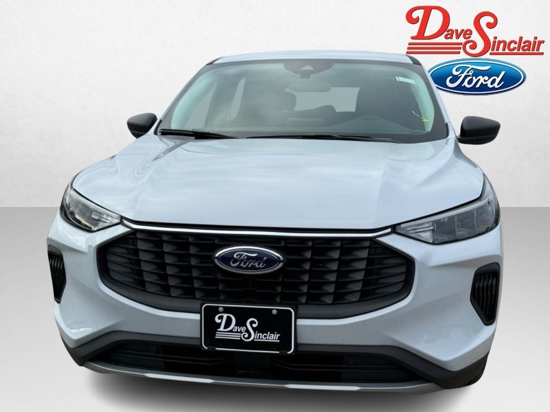 Ford Escape Vehicle Full-screen Gallery Image 02