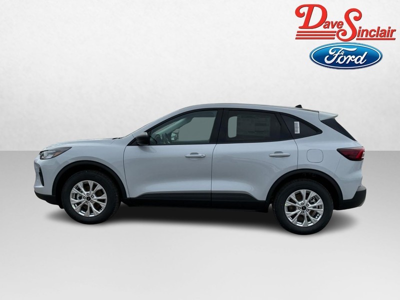 Ford Escape Vehicle Full-screen Gallery Image 10