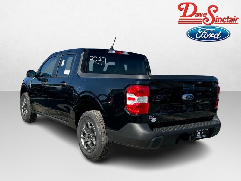 Ford Maverick Vehicle Full-screen Gallery Image 09