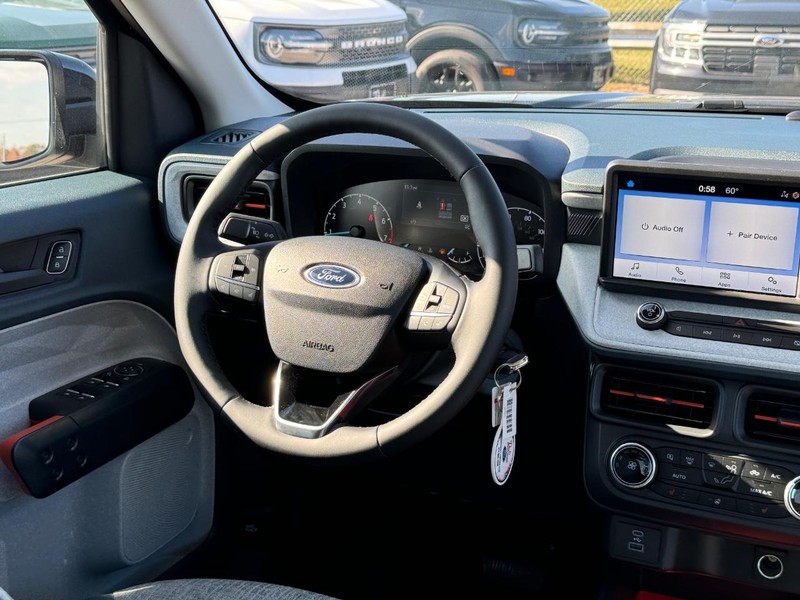 Ford Maverick Vehicle Full-screen Gallery Image 15