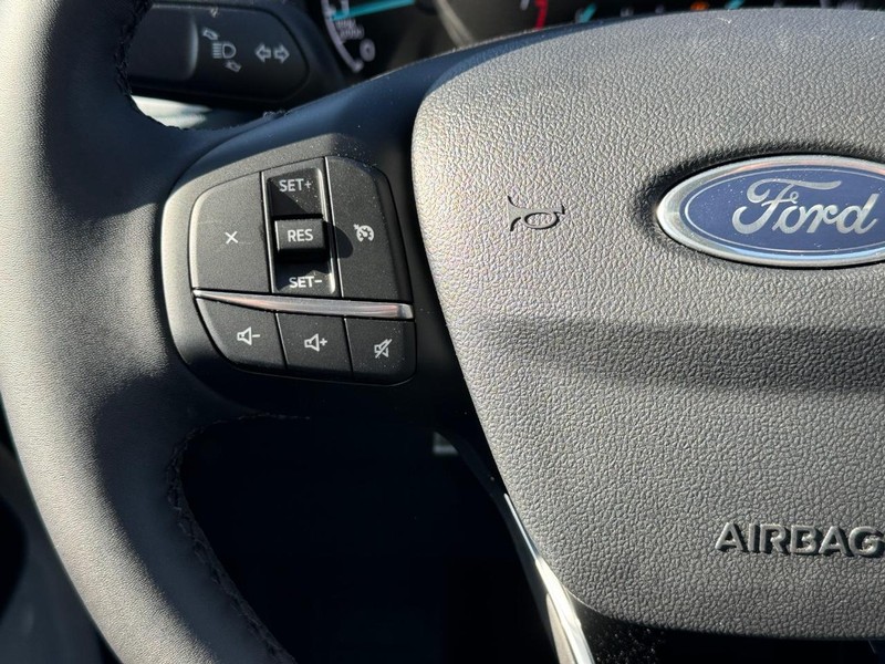 Ford Maverick Vehicle Full-screen Gallery Image 21
