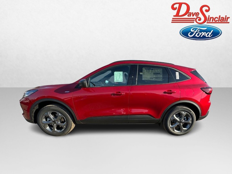 Ford Escape Vehicle Full-screen Gallery Image 10