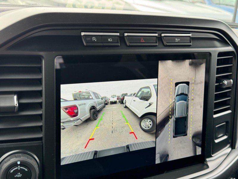 Ford F-150 Vehicle Full-screen Gallery Image 26