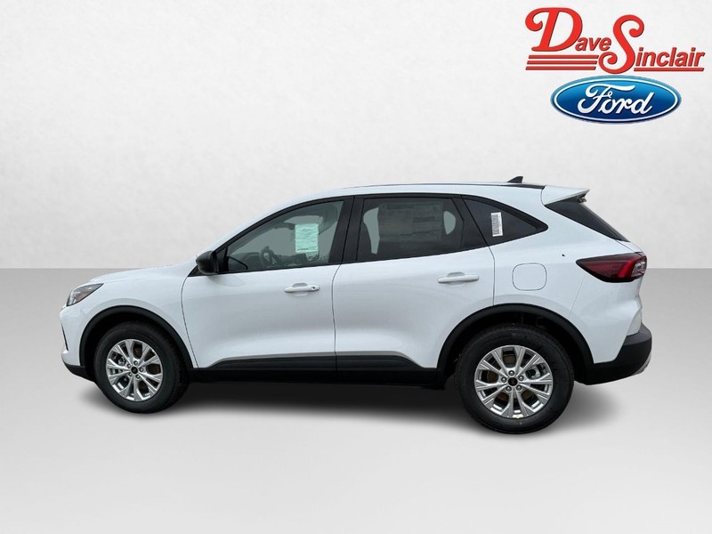 Ford Escape Vehicle Full-screen Gallery Image 10