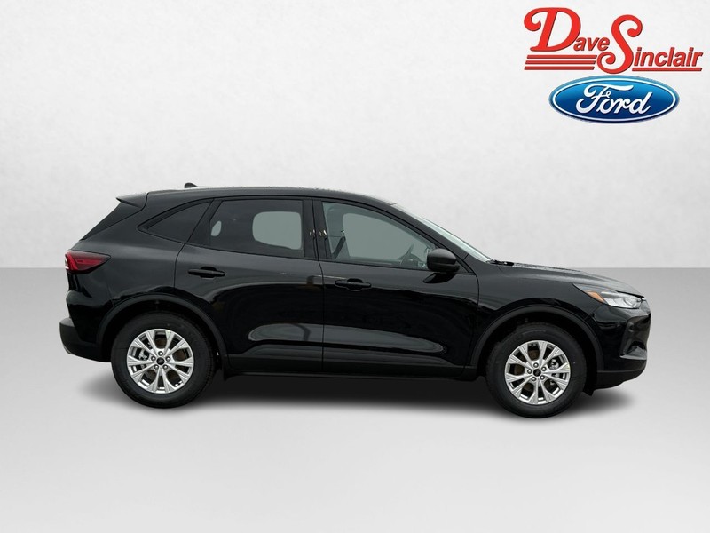 Ford Escape Vehicle Full-screen Gallery Image 05