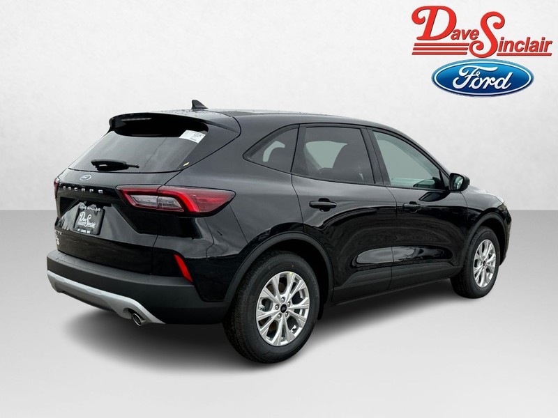 Ford Escape Vehicle Full-screen Gallery Image 07