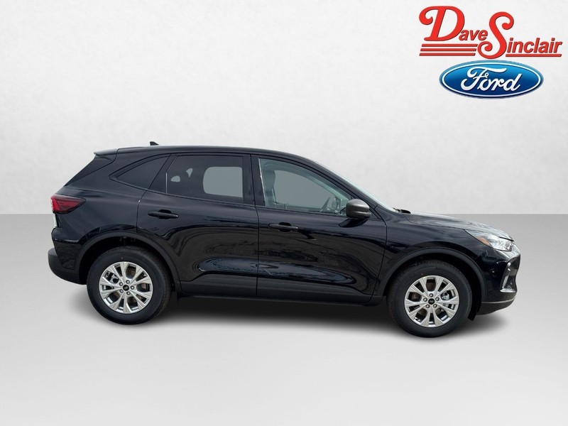 Ford Escape Vehicle Full-screen Gallery Image 05