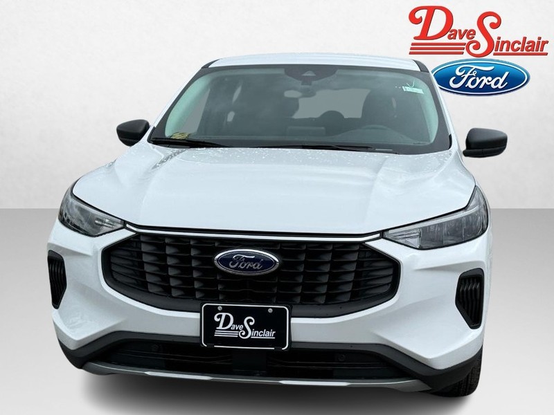 Ford Escape Vehicle Full-screen Gallery Image 02