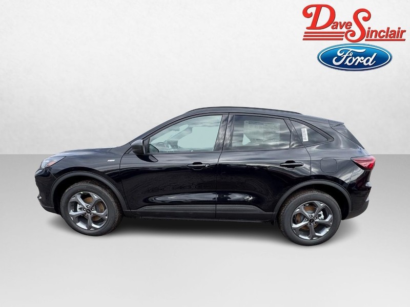 Ford Escape Vehicle Full-screen Gallery Image 10