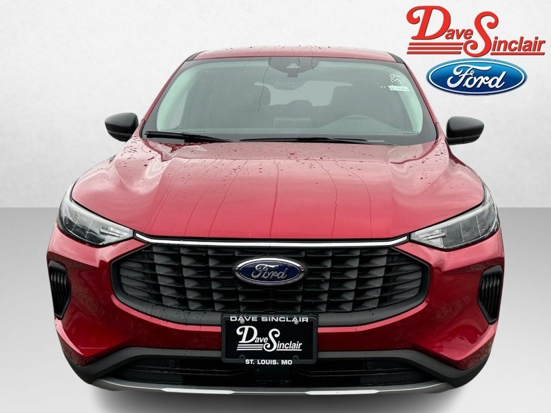Ford Escape Vehicle Full-screen Gallery Image 02
