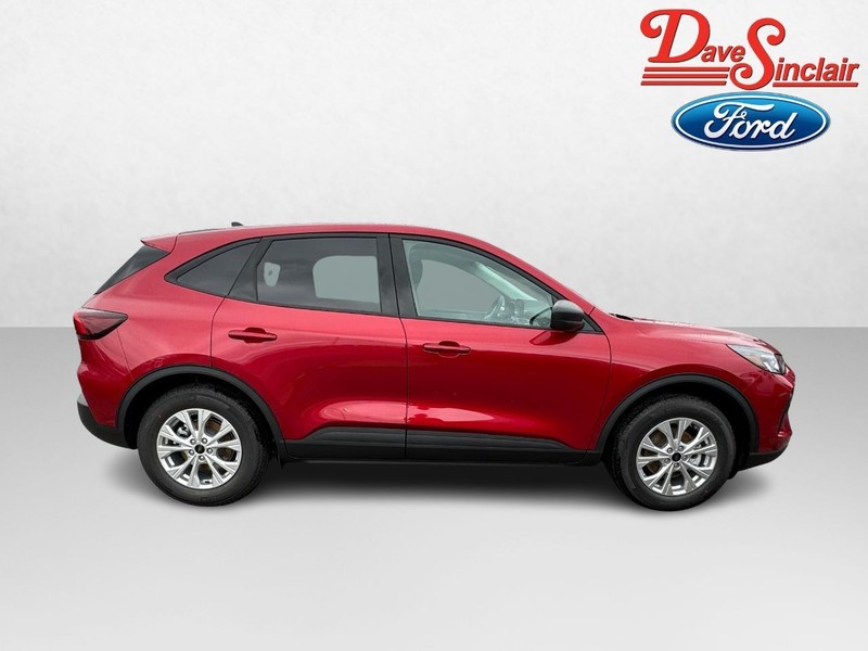 Ford Escape Vehicle Full-screen Gallery Image 05
