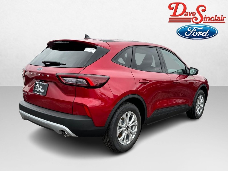 Ford Escape Vehicle Full-screen Gallery Image 07