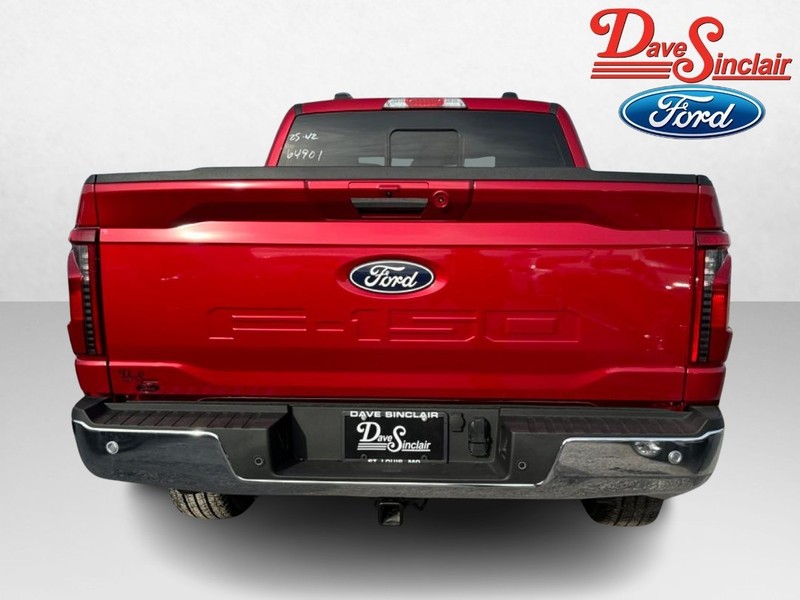 Ford F-150 Vehicle Full-screen Gallery Image 08
