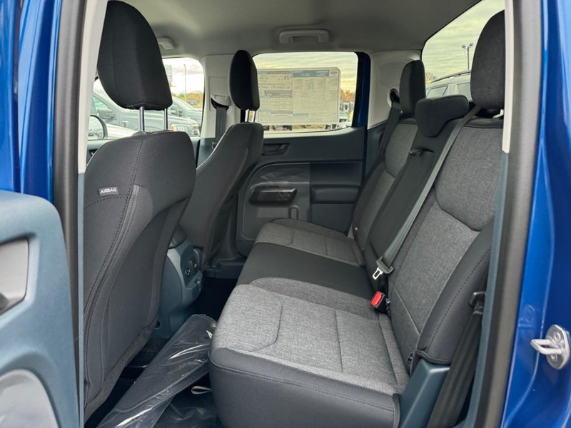 Ford Maverick Vehicle Full-screen Gallery Image 12