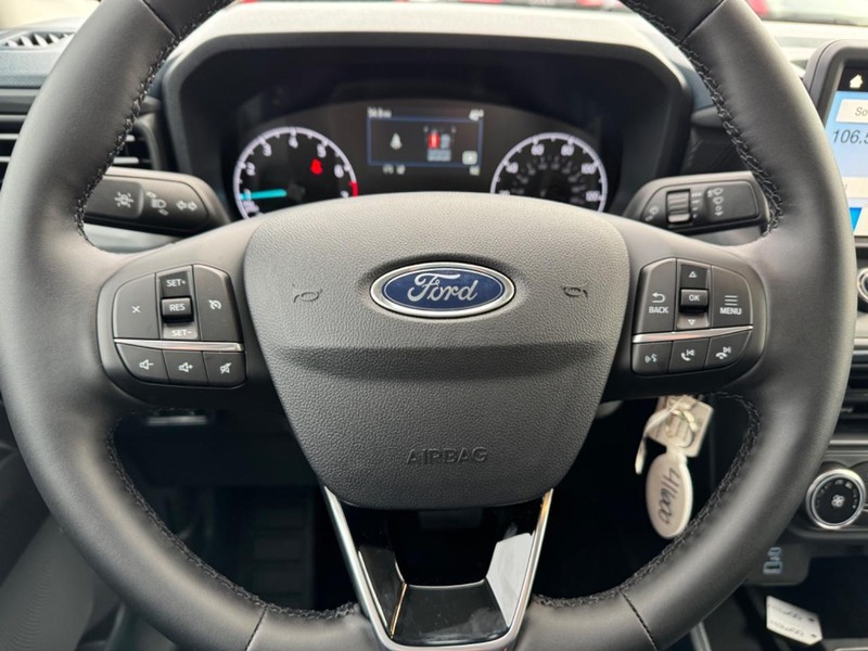Ford Maverick Vehicle Full-screen Gallery Image 19