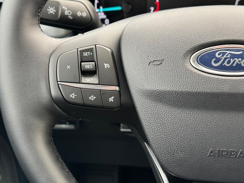 Ford Maverick Vehicle Full-screen Gallery Image 21