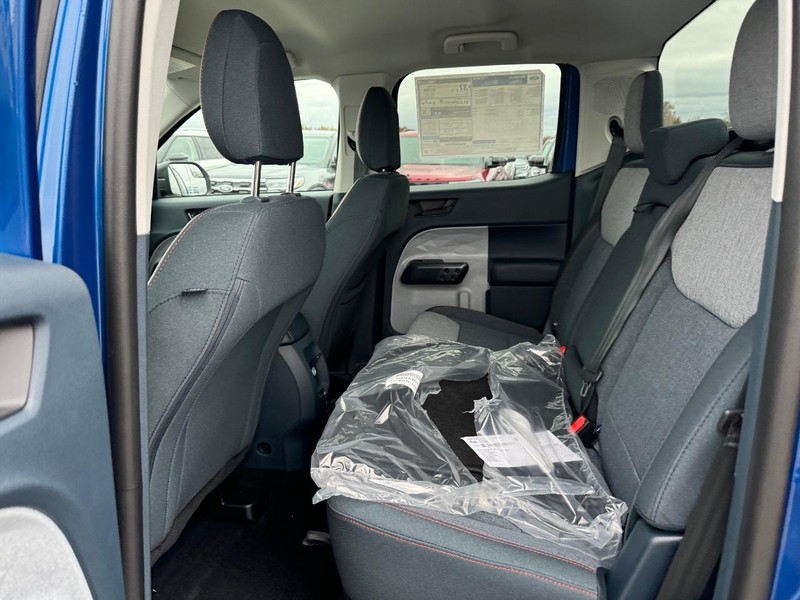 Ford Maverick Vehicle Full-screen Gallery Image 12