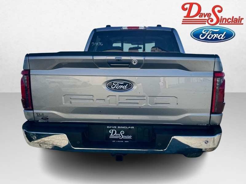 Ford F-150 Vehicle Full-screen Gallery Image 08