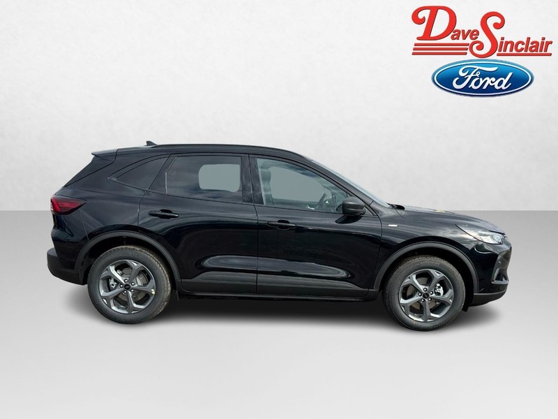 Ford Escape Vehicle Full-screen Gallery Image 05